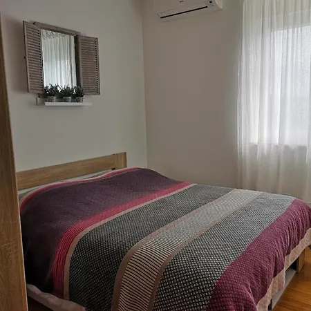 Apartment Apartman Nina *