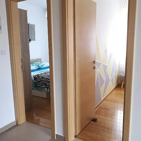 Apartman Nina * Rogoznica (Sibenik-Knin)