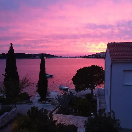 Apartment Apartman Nina Rogoznica (Sibenik-Knin)